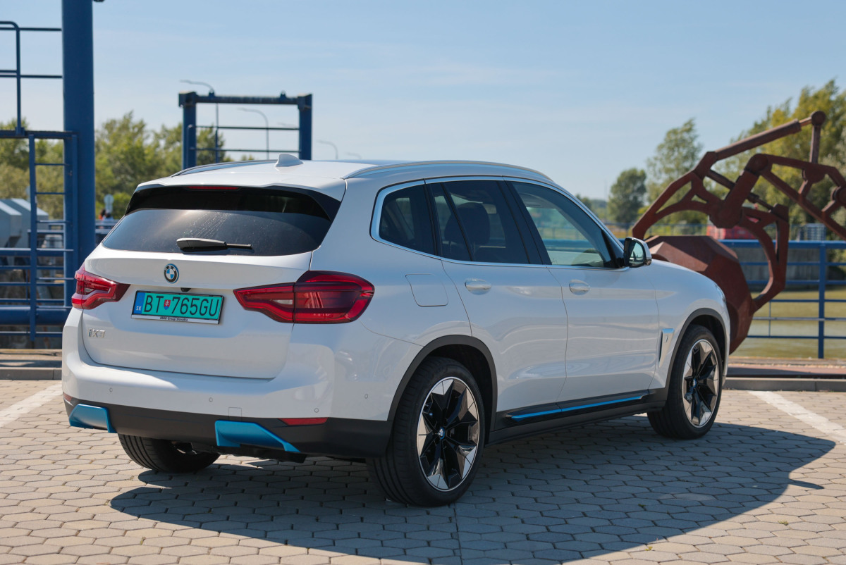 BMW iX3 - test 2021