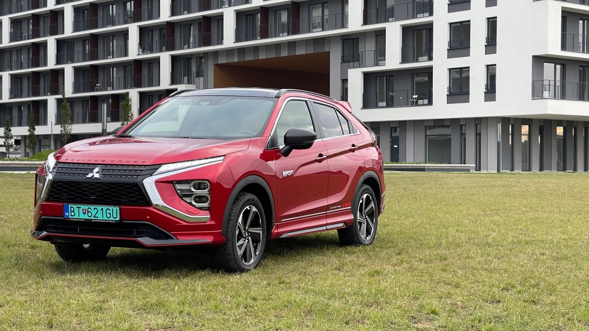 Mitsubishi Eclipse Cross PHEV (2021)