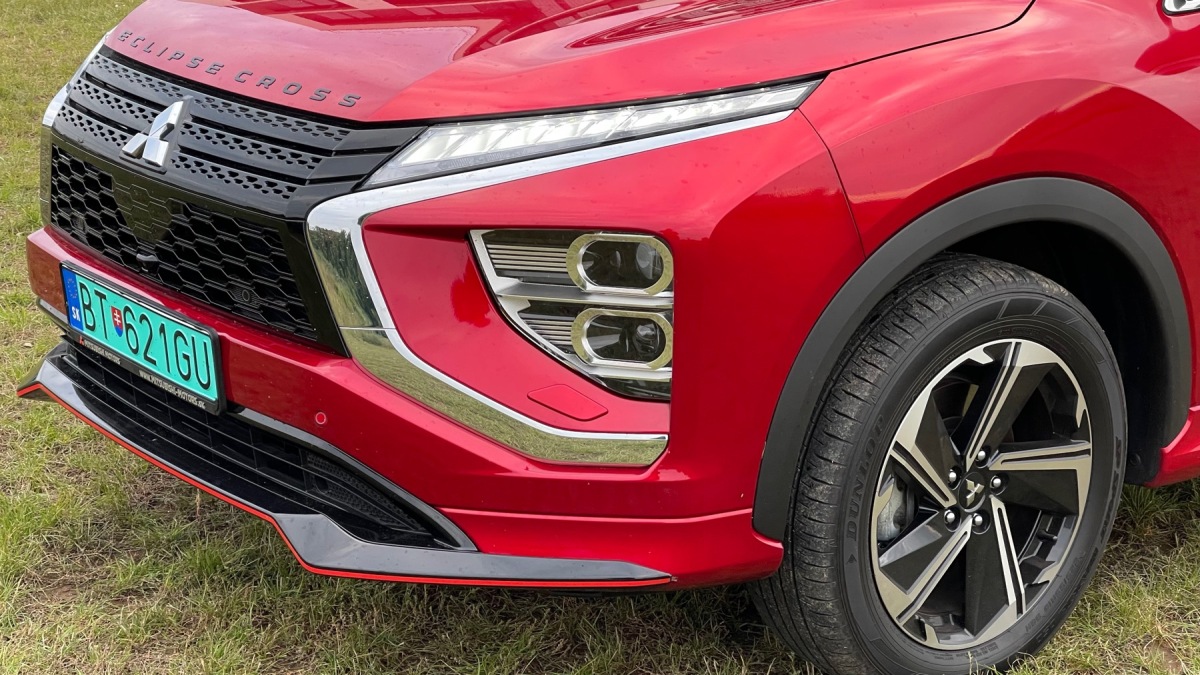 Mitsubishi Eclipse Cross PHEV (2021)