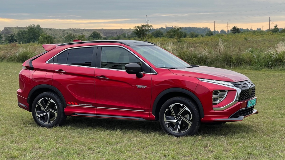 Mitsubishi Eclipse Cross PHEV (2021)
