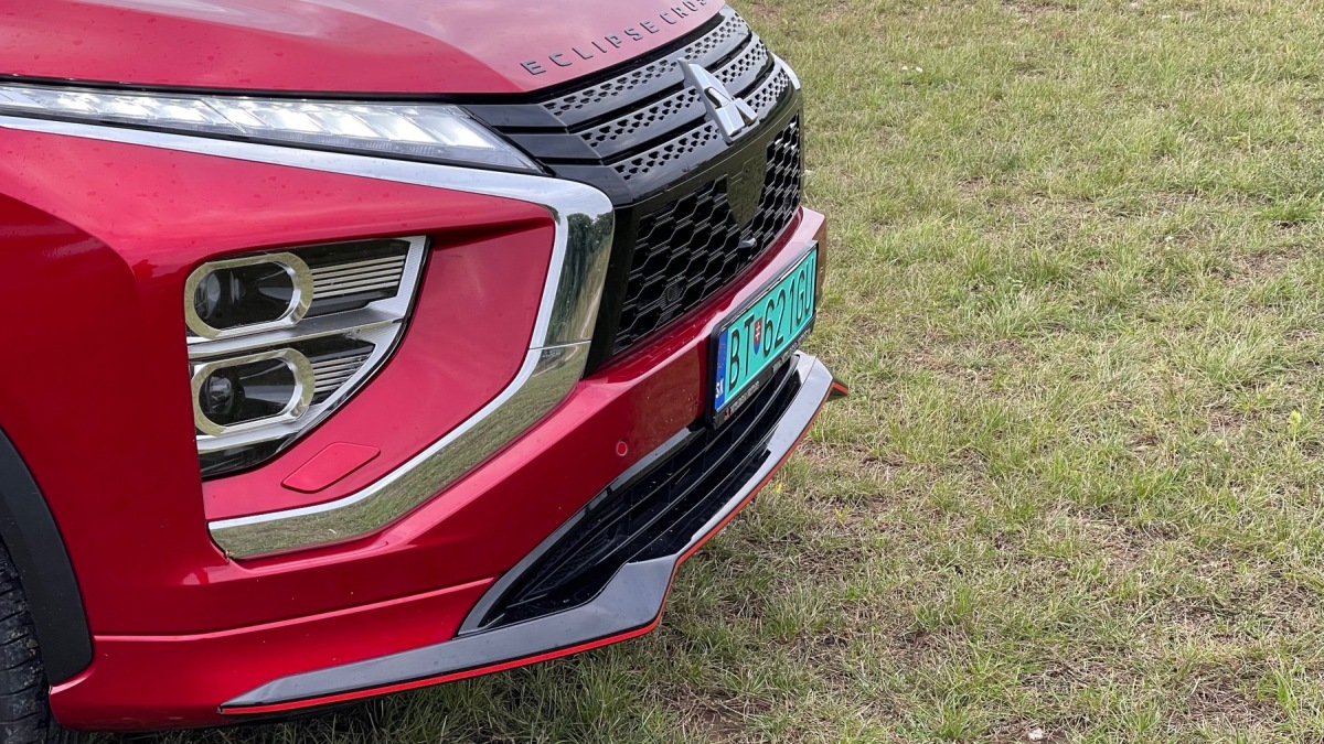 Mitsubishi Eclipse Cross PHEV (2021)