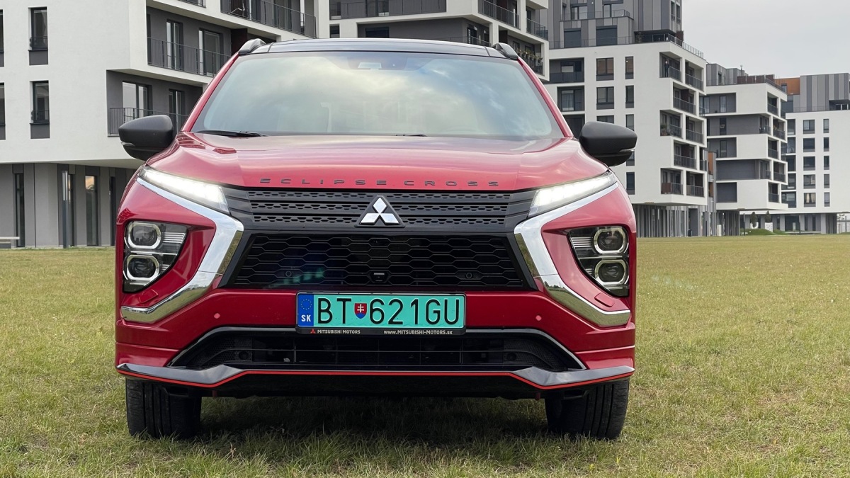 Mitsubishi Eclipse Cross PHEV (2021)