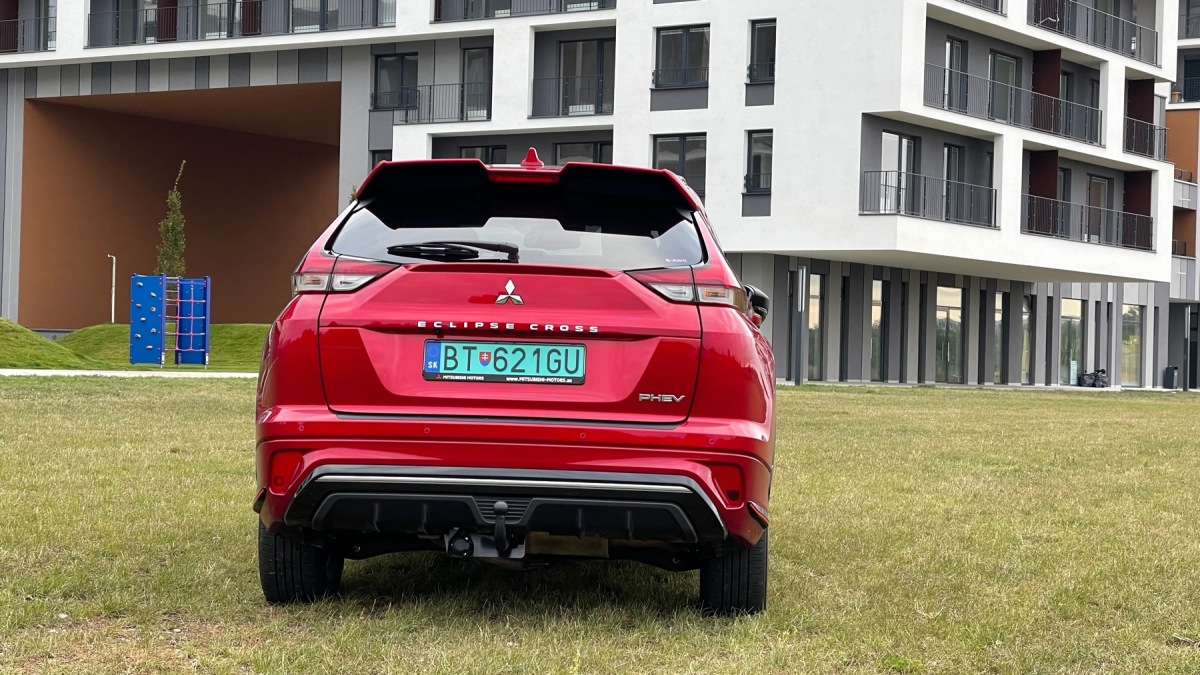 Mitsubishi Eclipse Cross PHEV (2021)