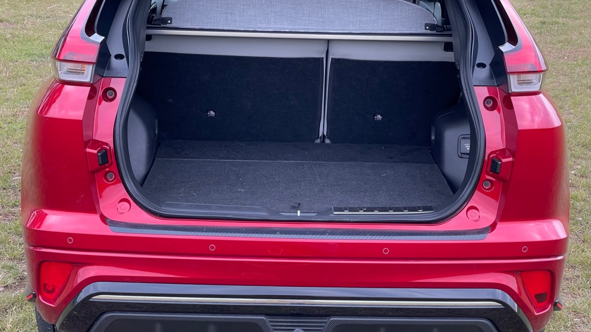 Mitsubishi Eclipse Cross PHEV (2021)