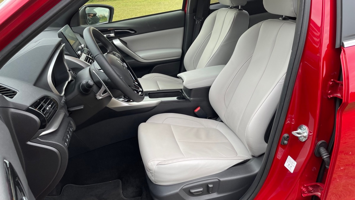 Mitsubishi Eclipse Cross PHEV (2021)