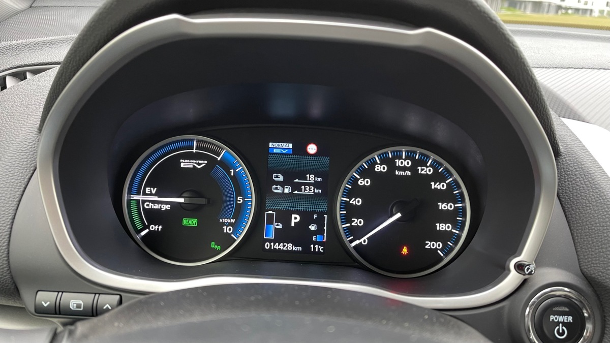 Mitsubishi Eclipse Cross PHEV (2021)