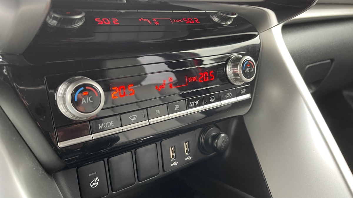 Mitsubishi Eclipse Cross PHEV (2021)