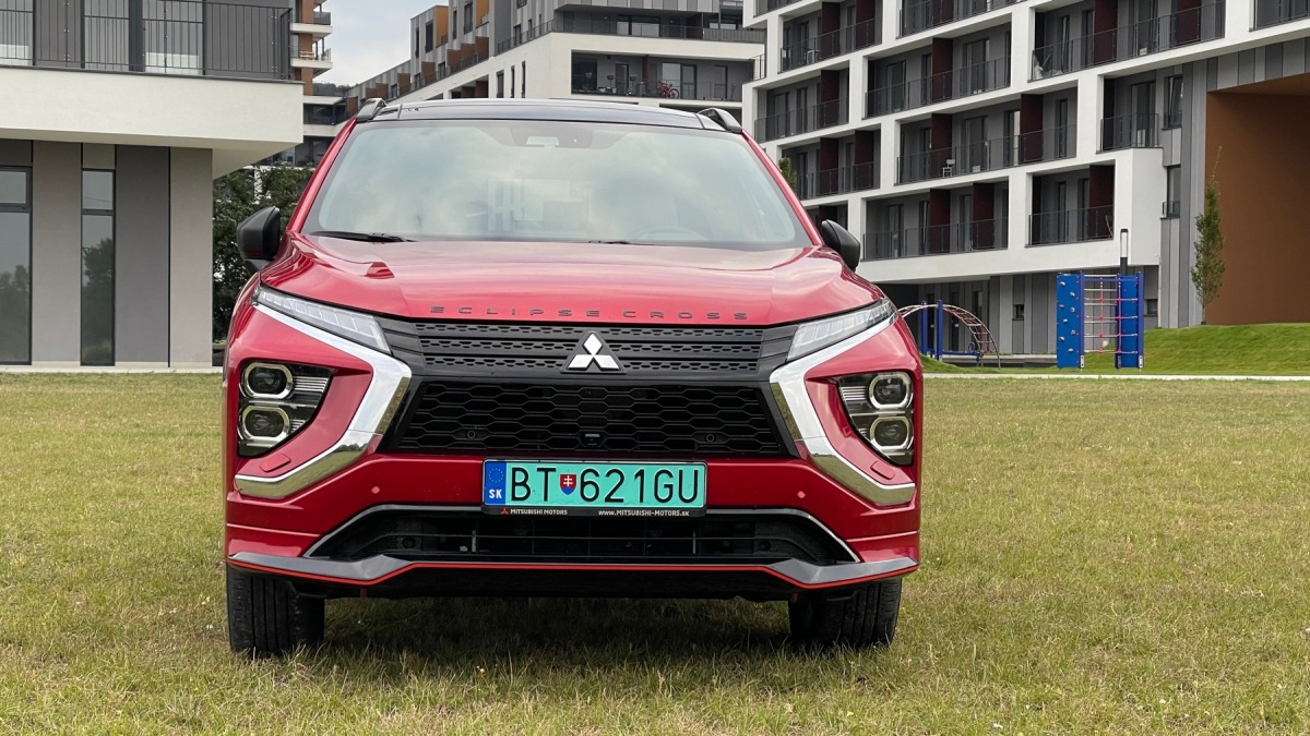 Mitsubishi Eclipse Cross PHEV (2021)