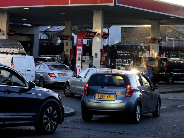 británia čerpacia stanica pumpa palivo