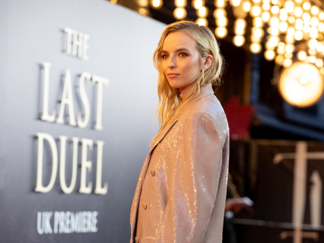 Herečka Jodie Comer na zábere z premiéry filmu The Last Duel v Londýne. 