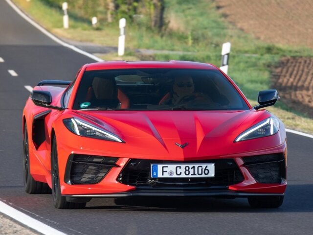 Chevrolet Corvette Stingray EÚ - 2021