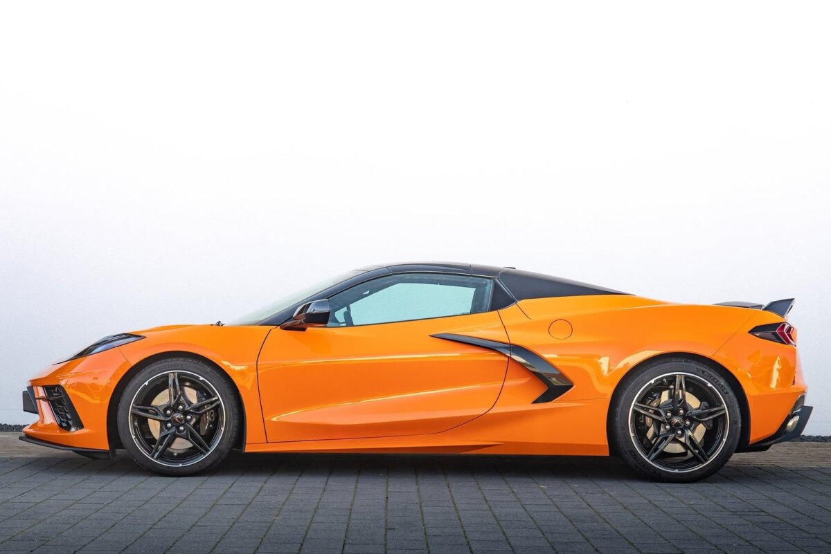 Chevrolet Corvette Stingray Convertible EÚ - 2021