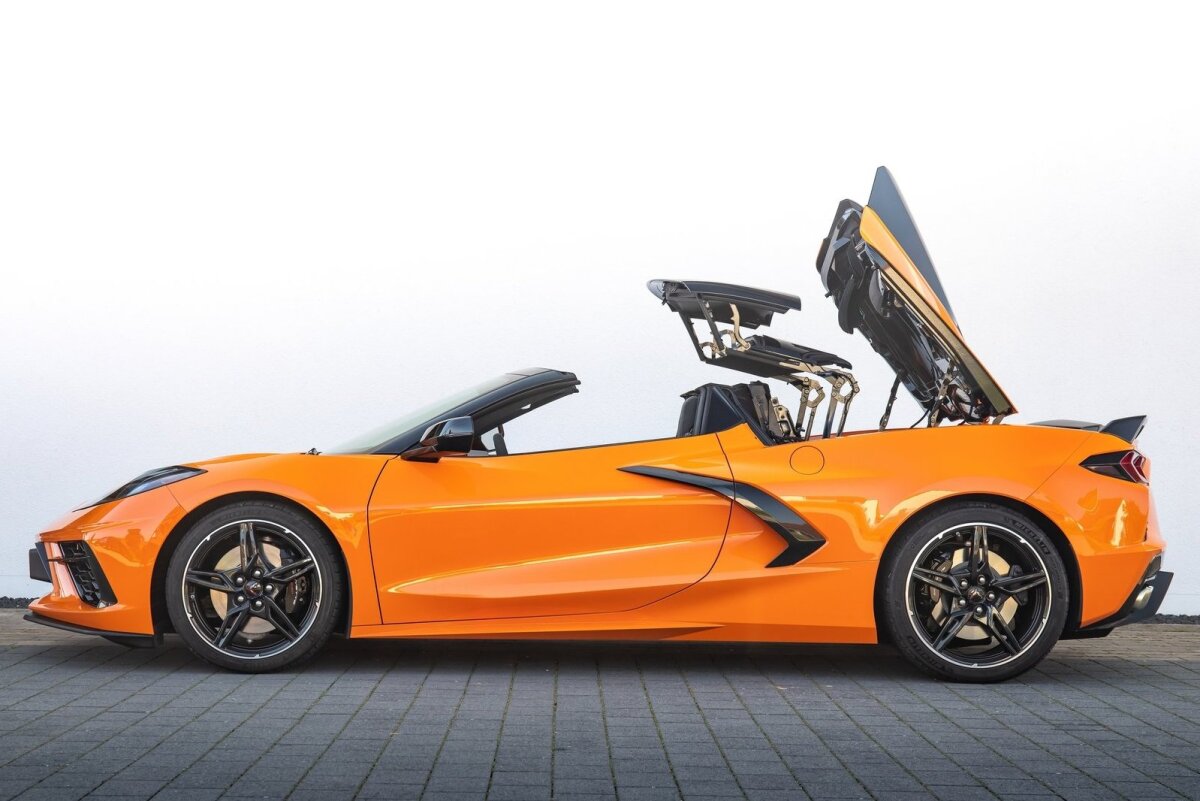 Chevrolet Corvette Stingray Convertible EÚ - 2021
