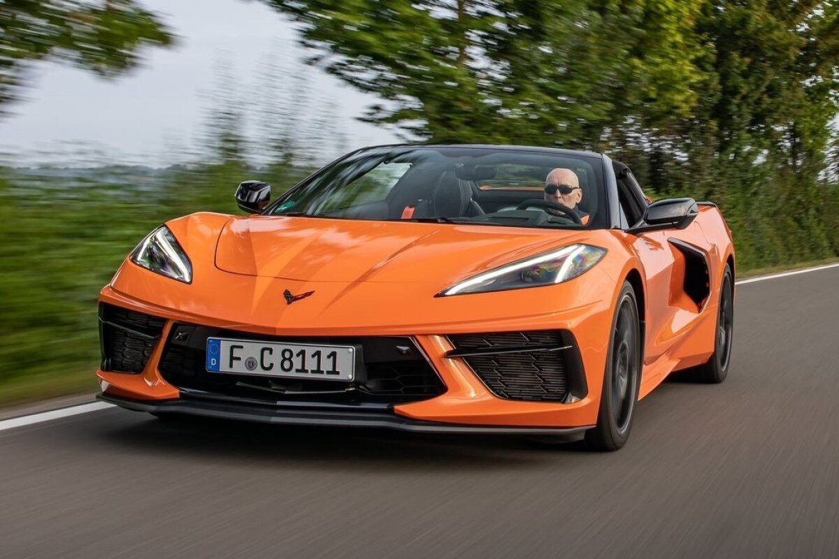 Chevrolet Corvette Stingray Convertible EÚ - 2021