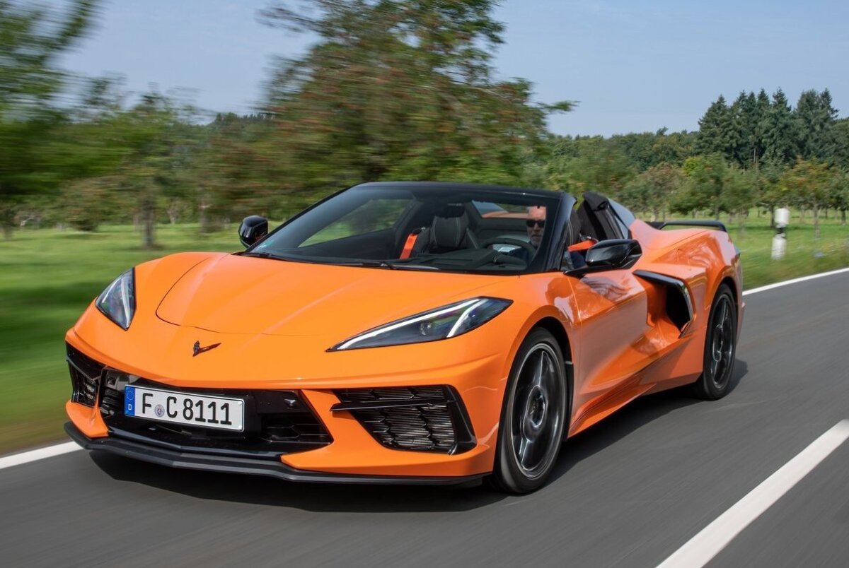 Chevrolet Corvette Stingray Convertible EÚ - 2021
