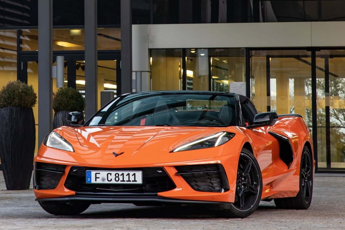 Chevrolet Corvette Stingray Convertible EÚ - 2021