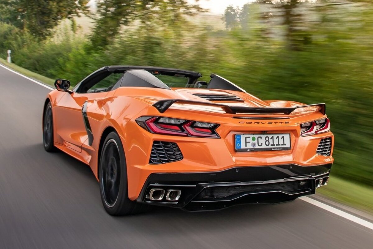 Chevrolet Corvette Stingray Convertible EÚ - 2021