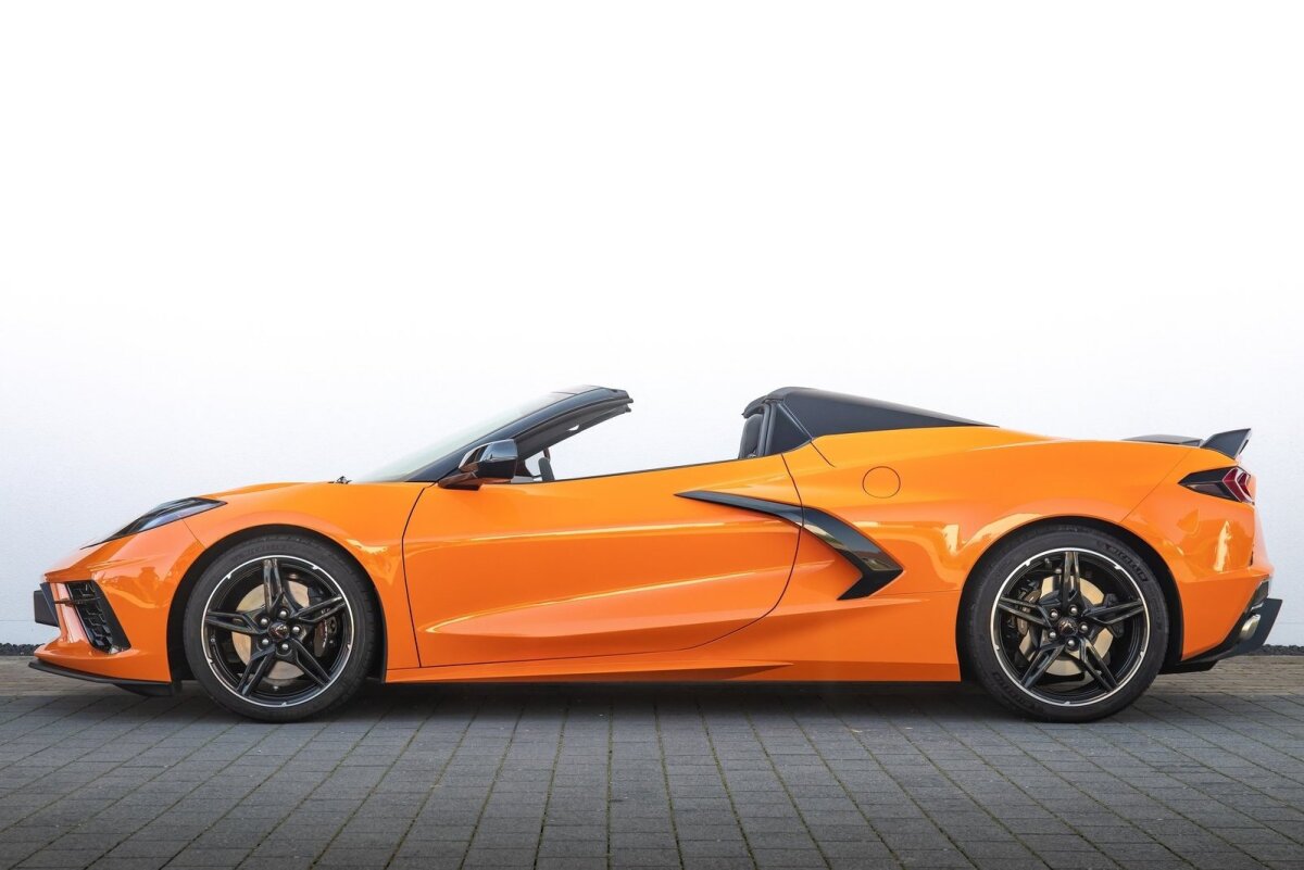 Chevrolet Corvette Stingray Convertible EÚ - 2021