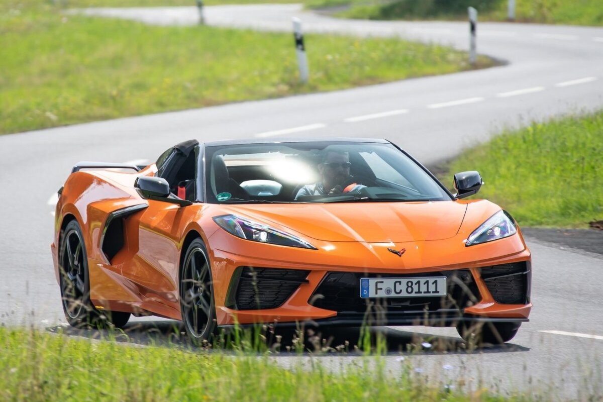 Chevrolet Corvette Stingray Convertible EÚ - 2021