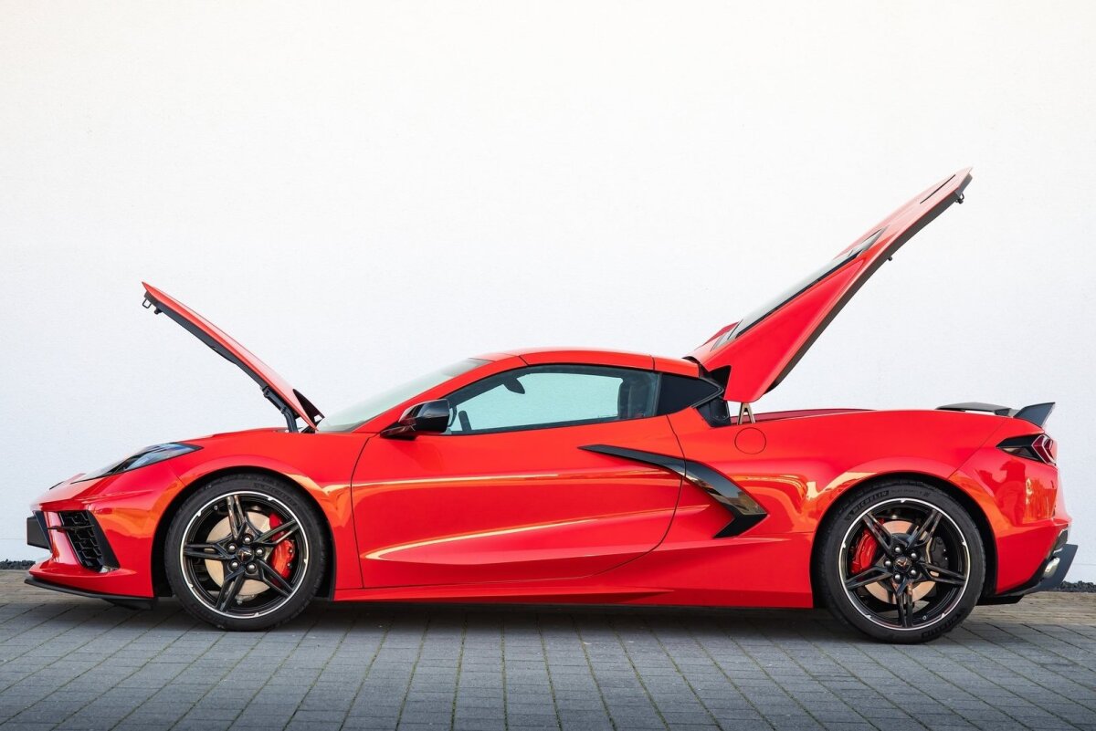 Chevrolet Corvette Stingray EÚ - 2021