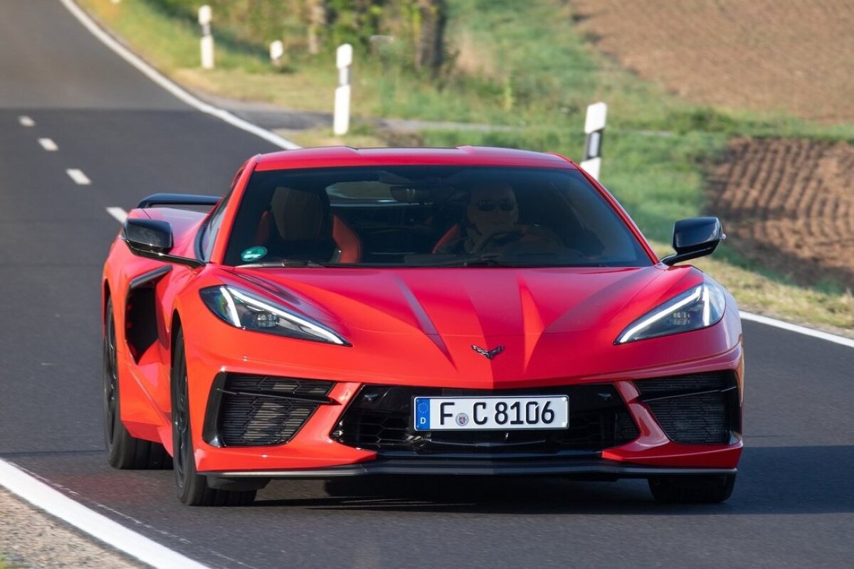 Chevrolet Corvette Stingray EÚ - 2021