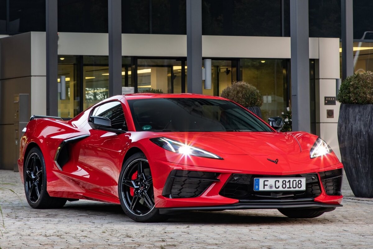 Chevrolet Corvette Stingray EÚ - 2021
