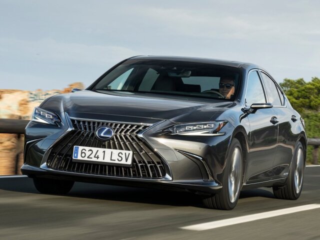 Lexus ES 300h - 2021