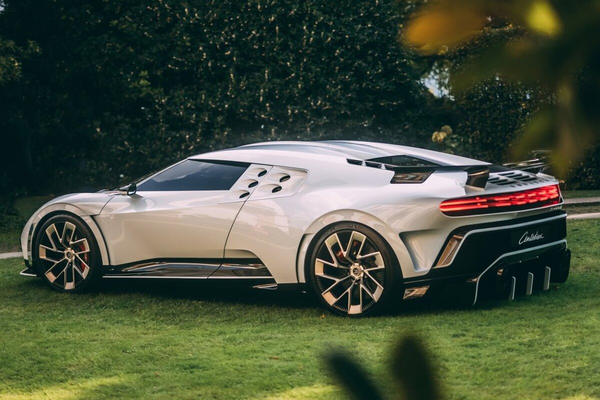 Bugatti Centodieci - 2021