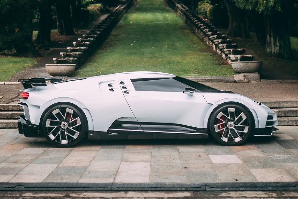 Bugatti Centodieci - 2021