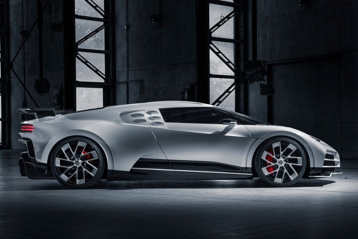 Bugatti Centodieci - 2021