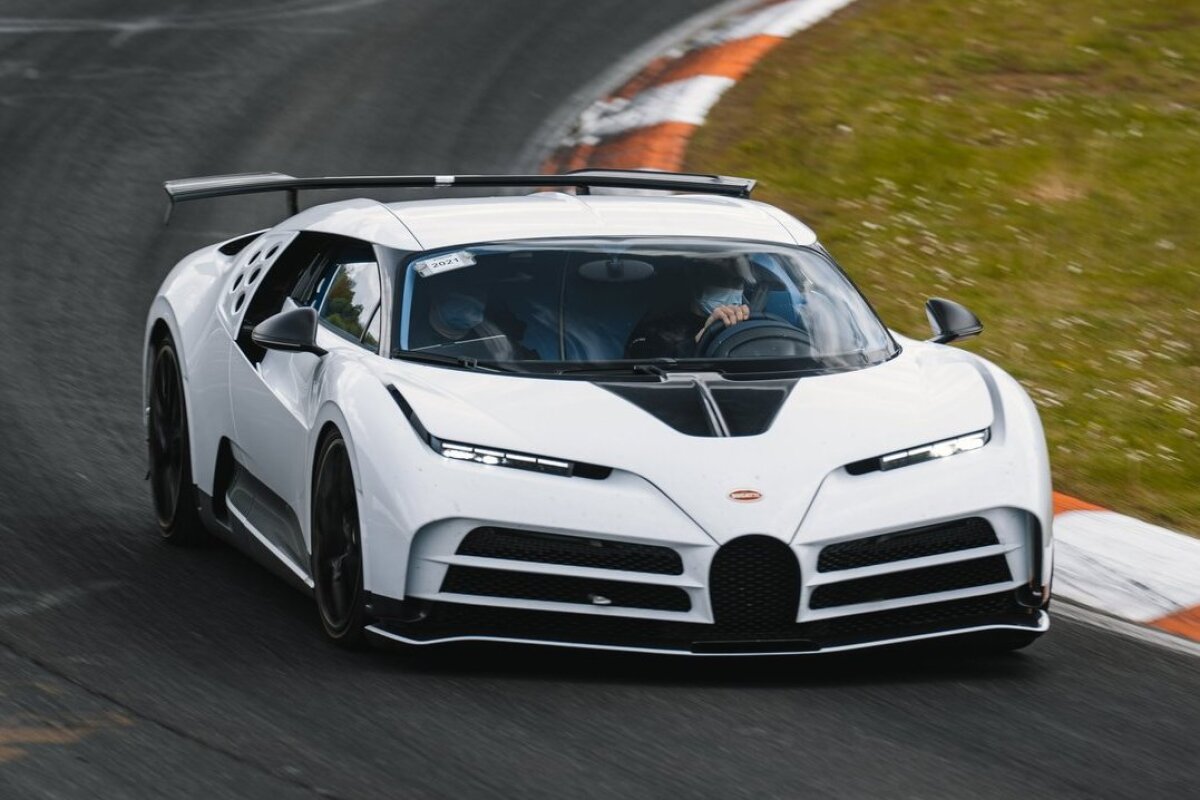 Bugatti Centodieci - 2021