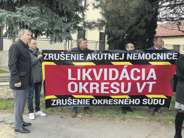 Vranov nad Topľou, protest proti rušeniu nemocníc a okresného súdu
