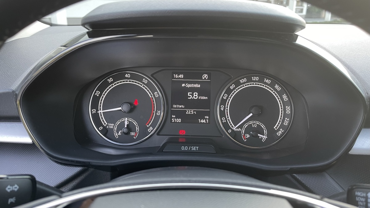 Škoda Fabia Ambition 70  kW 5MT (2021)