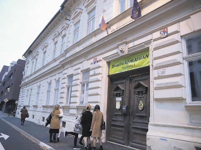 Romathan, nové priestory