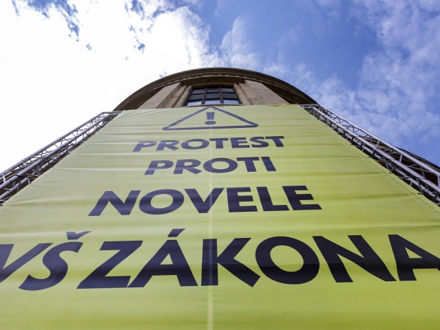 Školstvo / UK / Univerzita Komenského / Protest / Politizácia vysokých škôl /