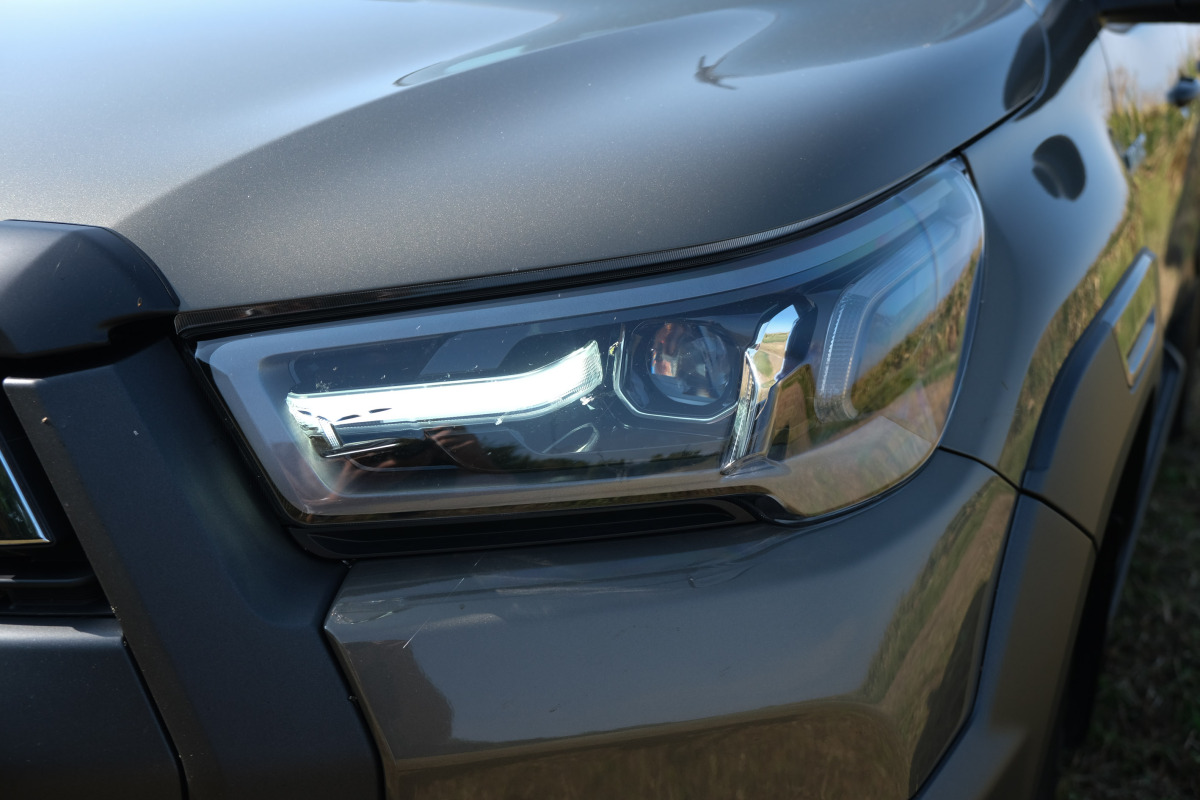 Toyota Hilux 2,8 DoubleCab (2021)