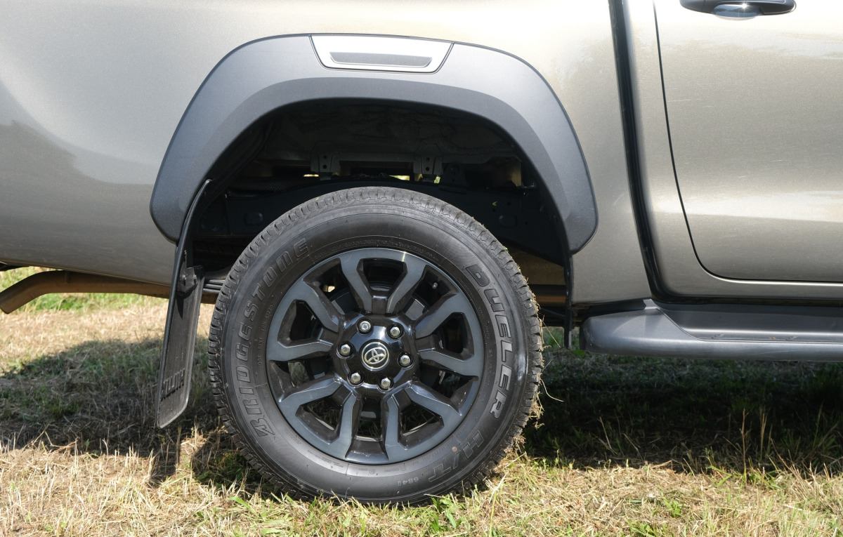 Toyota Hilux 2,8 DoubleCab (2021)