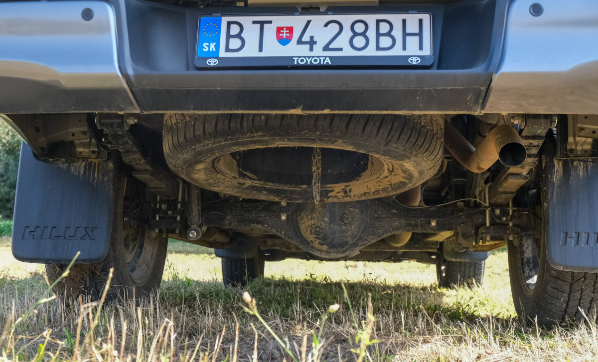Toyota Hilux 2,8 DoubleCab (2021)