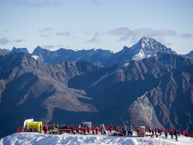 Sölden / Lyžovanie / Alpy / Hory /