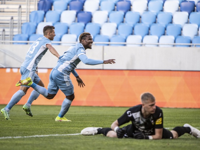 slovan, henty