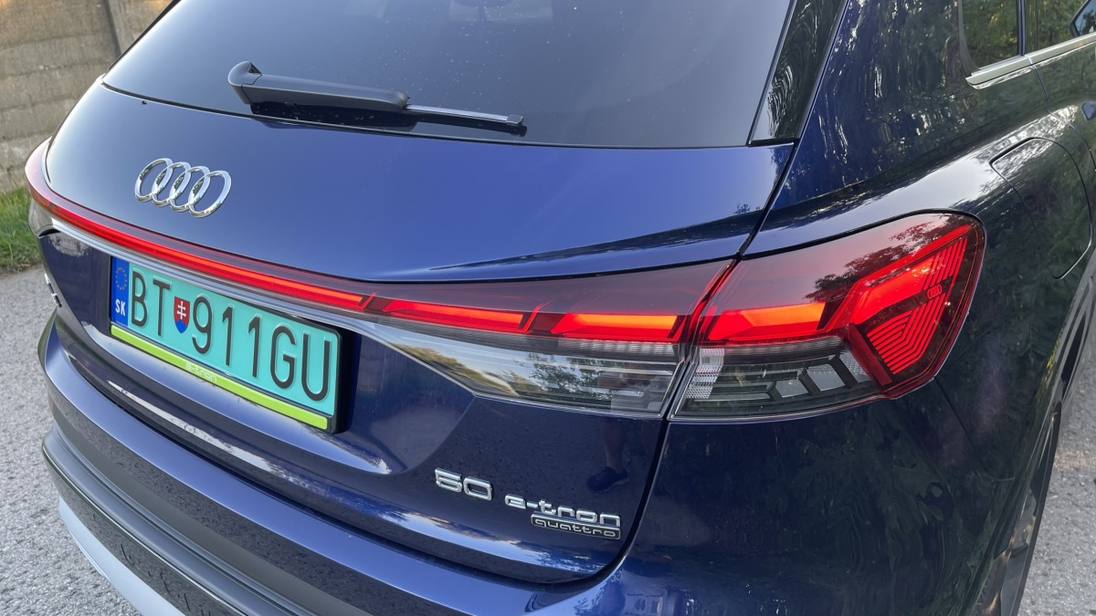 Audi Q4 50 e-tron quattro (2021)