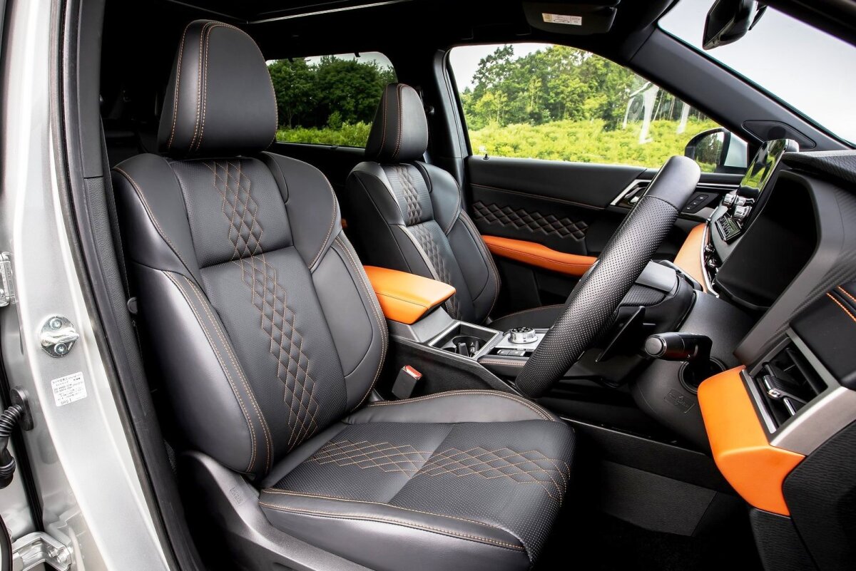 Mitsubishi Outlander PHEV - 2022