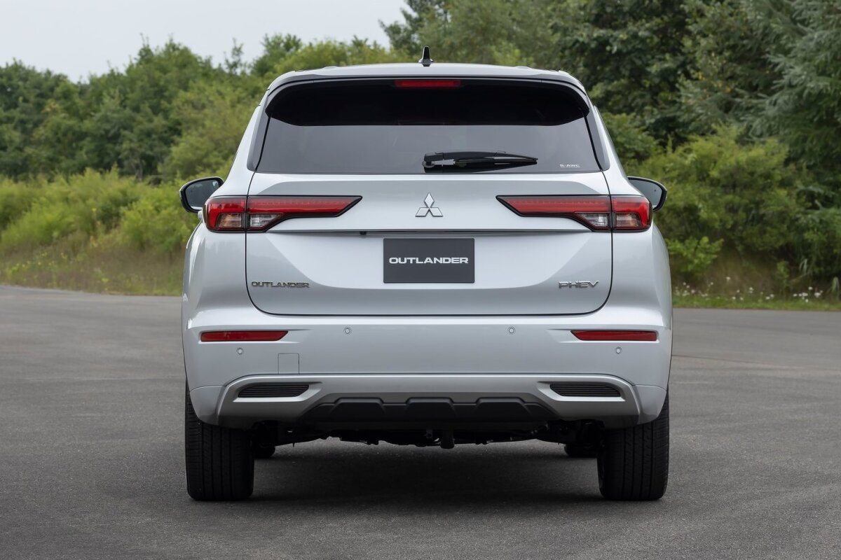 Mitsubishi Outlander PHEV - 2022