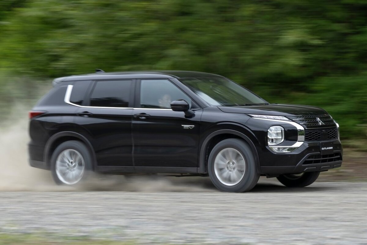 Mitsubishi Outlander PHEV - 2022