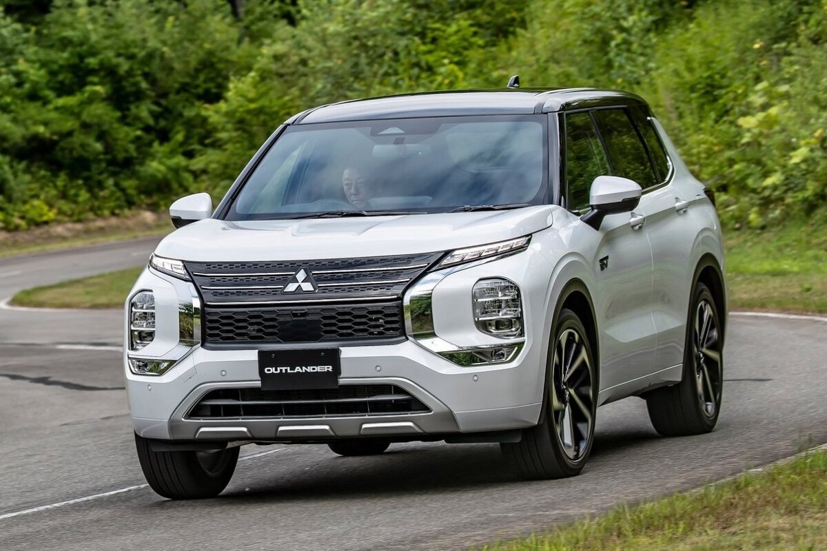 Mitsubishi Outlander PHEV - 2022