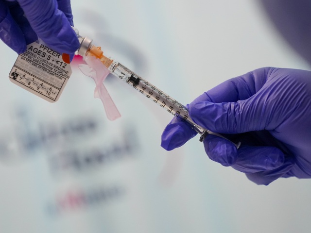 Vakcína / Očkovanie / Pfizer /