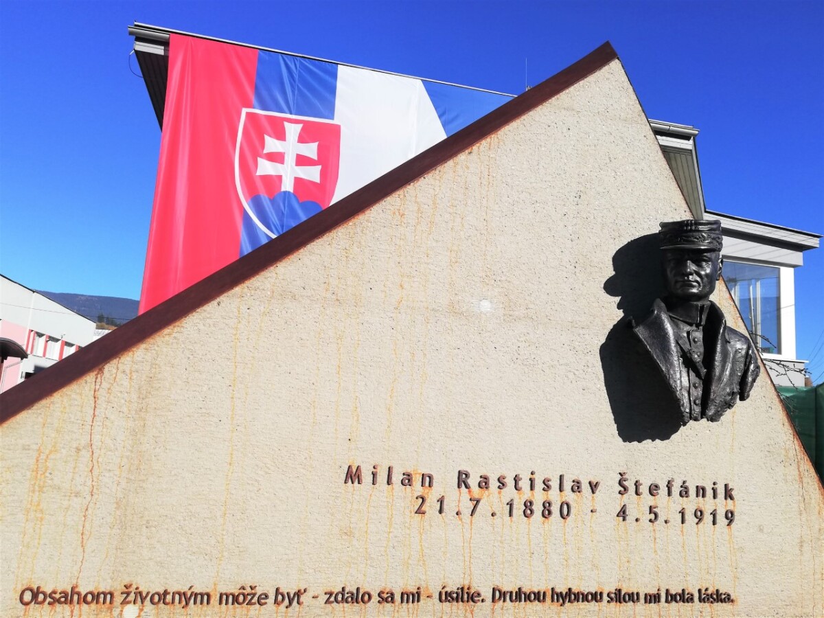 Štafánikova busta, Dolný Kubín