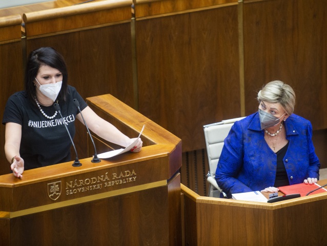 Jana Bittó Cigániková / Anna Záborská /