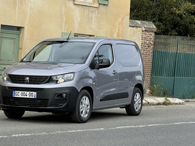 Peugeot e-Partner (2021)