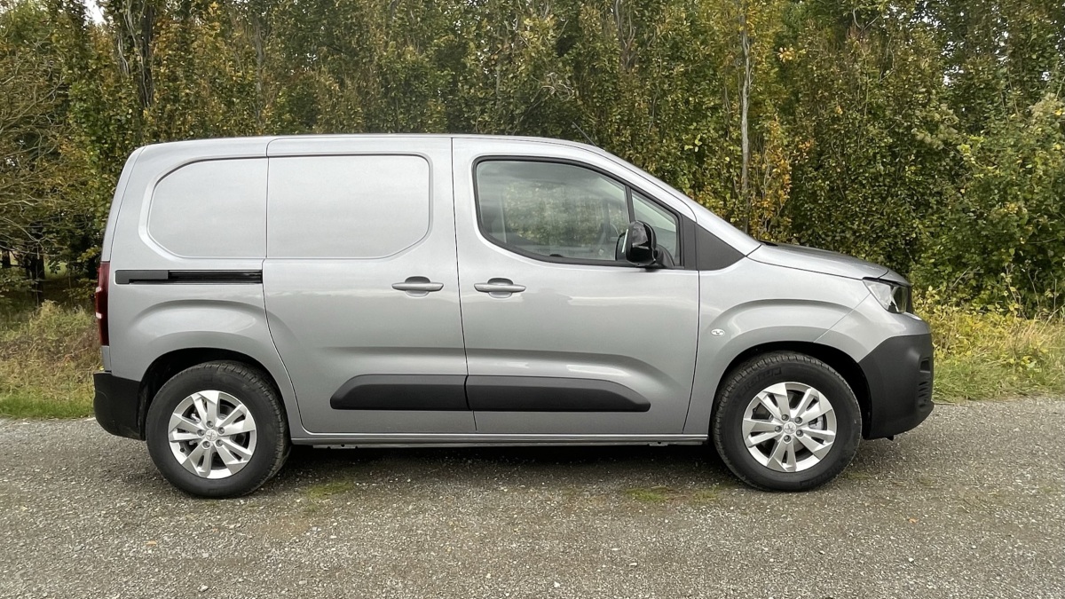 Peugeot e-Partner (2021)